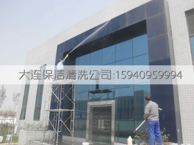 大連保潔公司施工現(xiàn)場(chǎng)